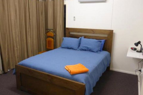 Holiday House Clermont - Sunshine Coast Guide 6