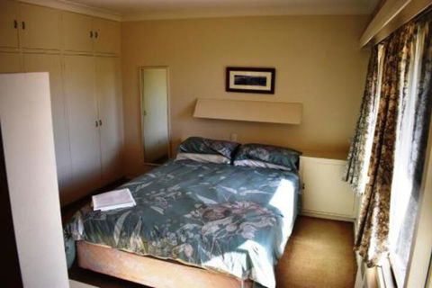 14 Bay Street - Sunshine Coast Guide 3
