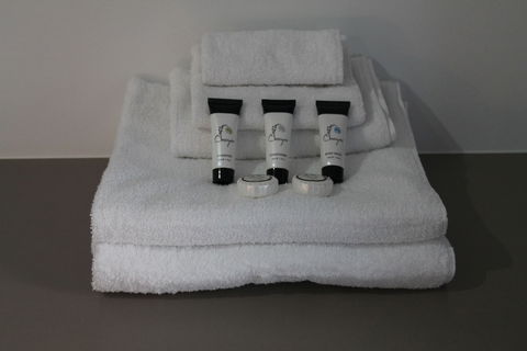 Alexander Motel - Sunshine Coast Guide 3