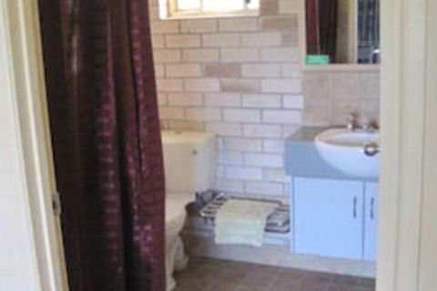 Tailwaggers Rainforest Retreat - Sunshine Coast Guide 4