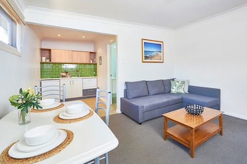 Harbourview Serviced Apartments - Sunshine Coast Guide 0