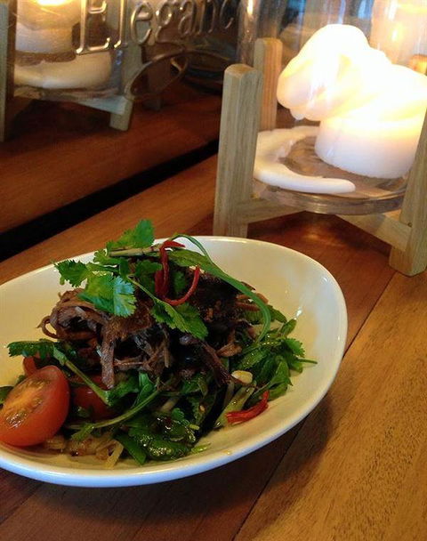 Amongst The Sticks - Sunshine Coast Guide 15