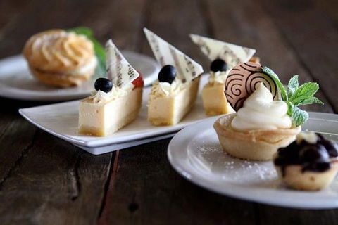 Orio Cafe Patisserie Bar - Sunshine Coast Guide 0
