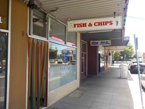 Altona Bay Fish And Chips - Sunshine Coast Guide 0