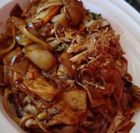 Dave's Noodles - Sunshine Coast Guide