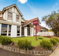 Eltham Hotel - Sunshine Coast Guide