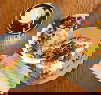 Wolf On Murray - Sunshine Coast Guide