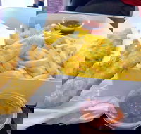 Dory's Fish And Chippery - Sunshine Coast Guide