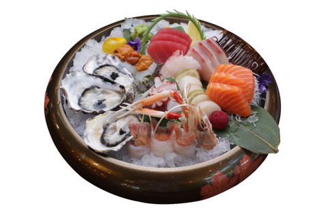 Akira Sushi - Sunshine Coast Guide 0