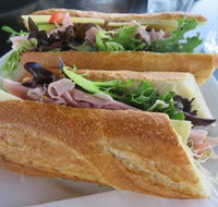 Deloraine Deli - Sunshine Coast Guide