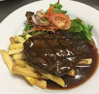 Bistro 447 - Sunshine Coast Guide