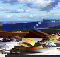 Jamison Valley Views Restaurant - Sunshine Coast Guide