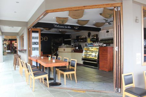 Globe Cafe - Sunshine Coast Guide 0