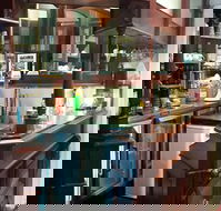 Poppies's - Sunshine Coast Guide