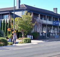 Coachwood  Cedar Motor Hotel Restaurant - Sunshine Coast Guide