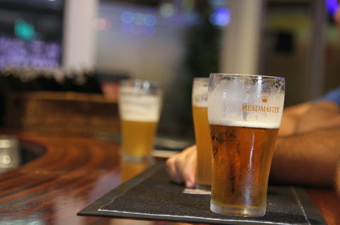 Abbotts Hotel - Sunshine Coast Guide 0
