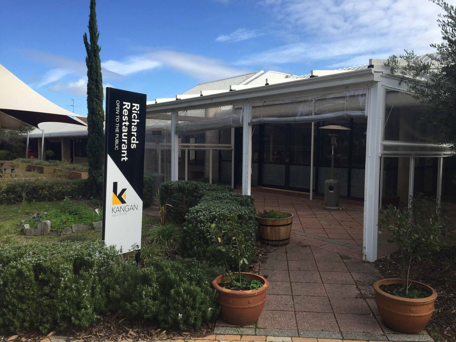 Broadmeadows VIC Sunshine Coast Guide