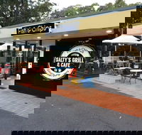 Salty's Grill  Cafe - Sunshine Coast Guide