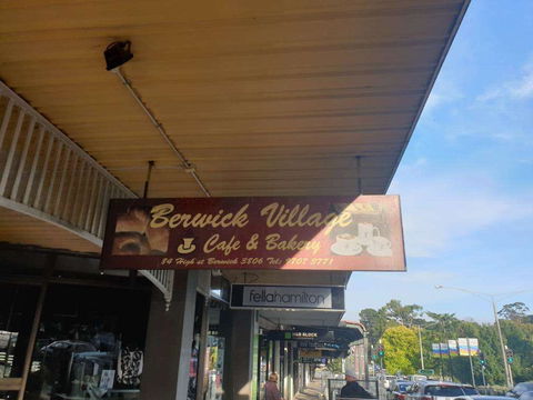 Berwick Village Cafe - Sunshine Coast Guide 0