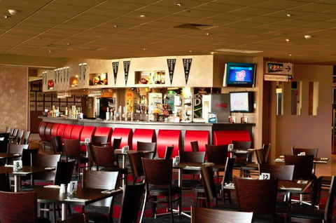 North Ballarat Sports Club - Sunshine Coast Guide 0