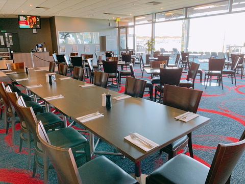 North Ballarat Sports Club - Sunshine Coast Guide 2