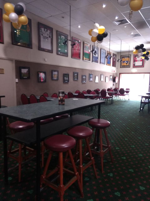Shamrock Bistro - Sunshine Coast Guide 0