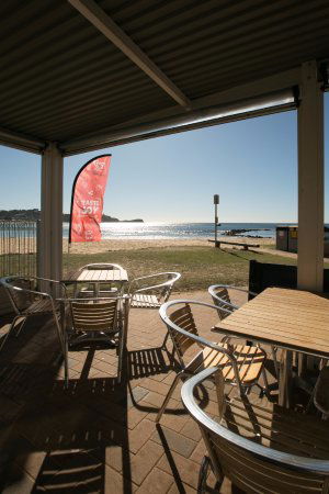 Avoca Beach Seafoods - Sunshine Coast Guide 0