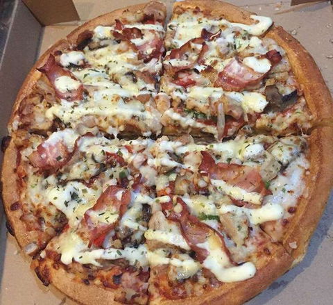 Pizza Capers - Regents Park - Browns Plains - Sunshine Coast Guide 0