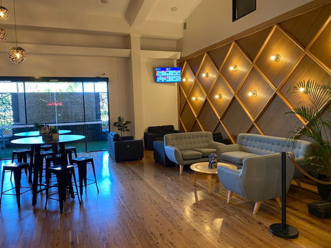 Cazalys Palmerston Club - Sunshine Coast Guide 2