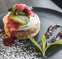 Southern Stones And Bar Grill - Sunshine Coast Guide
