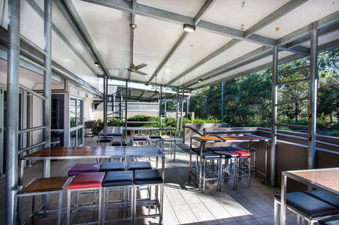 Park Ridge Tavern - Sunshine Coast Guide 0