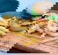 Customs House Inn - Sunshine Coast Guide