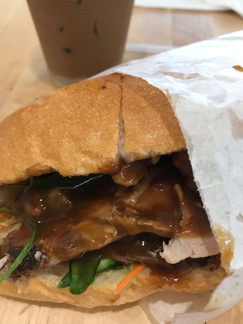 Oporto - Woolloongabba - Sunshine Coast Guide 0