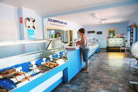 S.D. Caputo And Sons - Sunshine Coast Guide 2