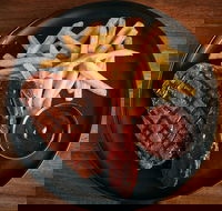 Rashays - Sunshine Coast Guide