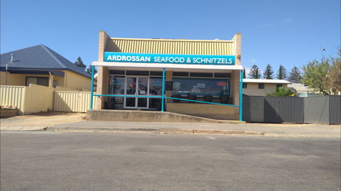 Ardrossan Seafood And Schnitzels - Sunshine Coast Guide 0