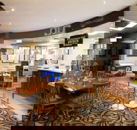 Victoria Point Tavern - Sunshine Coast Guide