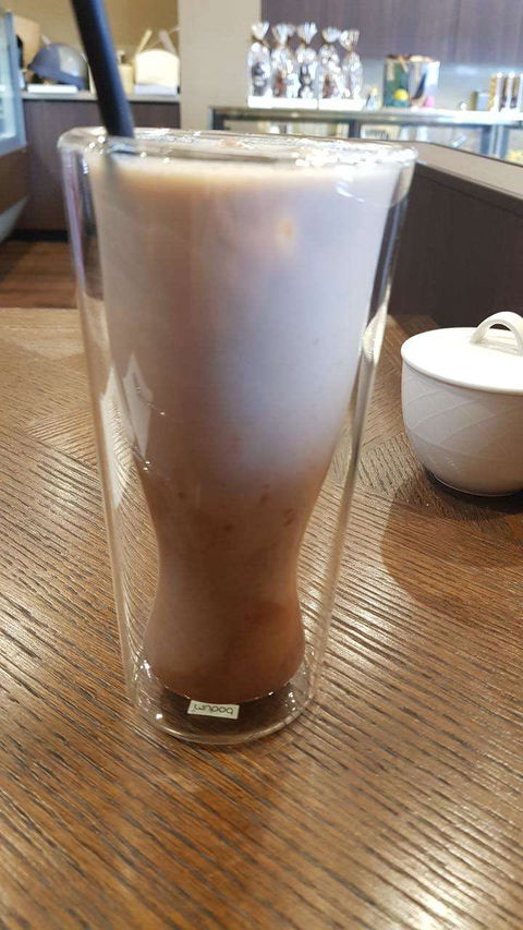 Selene's Chocolate Cafe - Balwyn - Sunshine Coast Guide 0