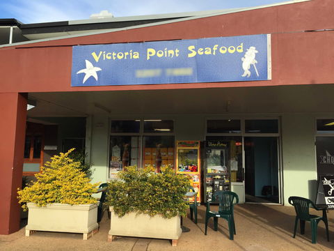 Victoria Point Seafood - Sunshine Coast Guide 0