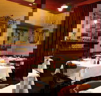 Vlado's - Sunshine Coast Guide