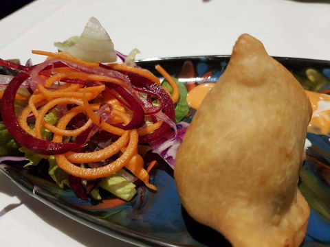 Manjit's Indian Restaurant - Sunshine Coast Guide 0