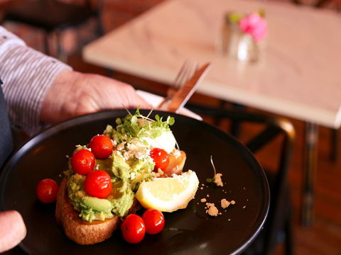 Salingers Cafe - Sunshine Coast Guide 1