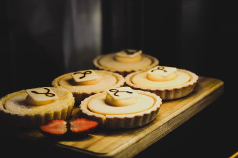 Barcella Restaurant - Victoria Point - Sunshine Coast Guide 0