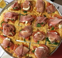 Rostrevor Pizza Bar  Restaurant - Sunshine Coast Guide
