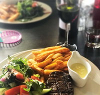 Southern Stones Bar and Rockgrill - Sunshine Coast Guide