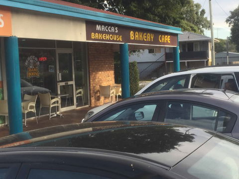 Macca's Bakehouse - Victoria Point - Sunshine Coast Guide 0