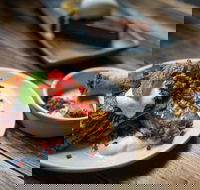 Otter's Promise - Sunshine Coast Guide