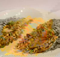 Surrey Hills Express Noodles - Sunshine Coast Guide