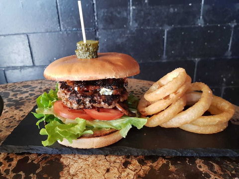 Pie Alley Blues - Sunshine Coast Guide 0