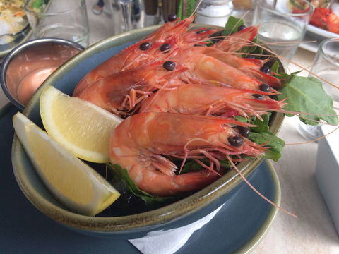 Anchors Wharf Licensed Restaurant - Sunshine Coast Guide 0